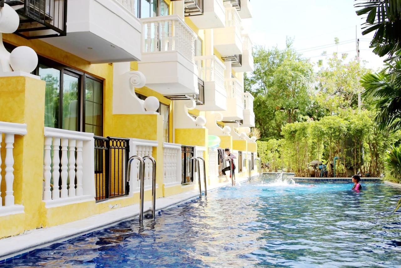 Venetian Poseidon Pool Hotel Джомтьен Экстерьер фото